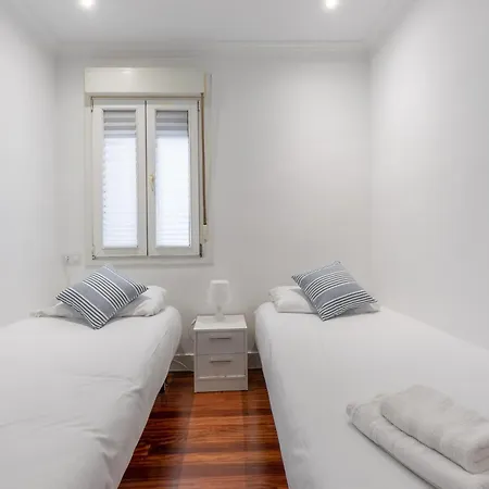 Bilbao Port Iii By Aston Apartment